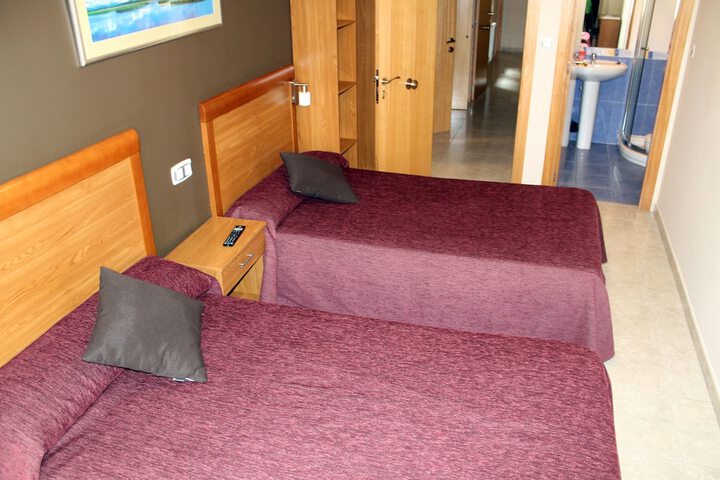 Room 13 of 43