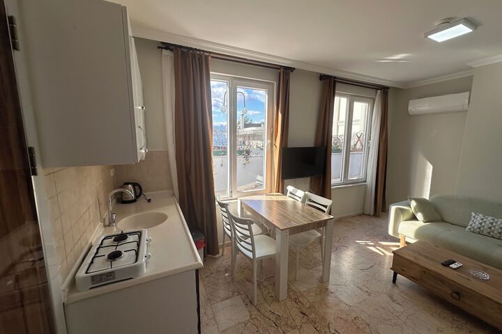 Room 93 of 171