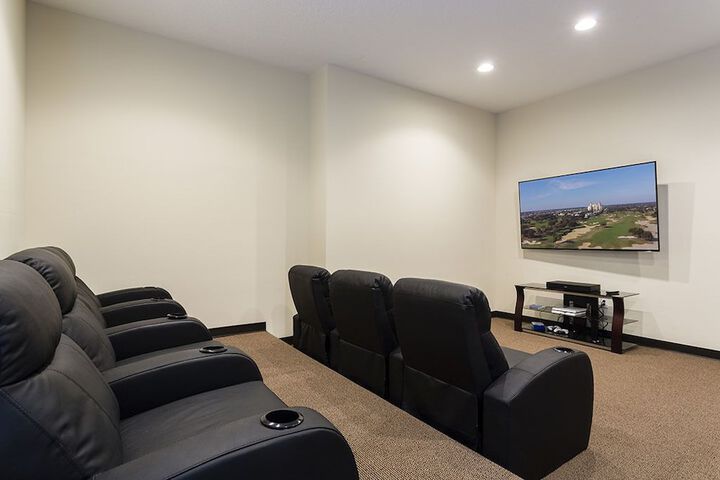 Entertainment 19 of 29