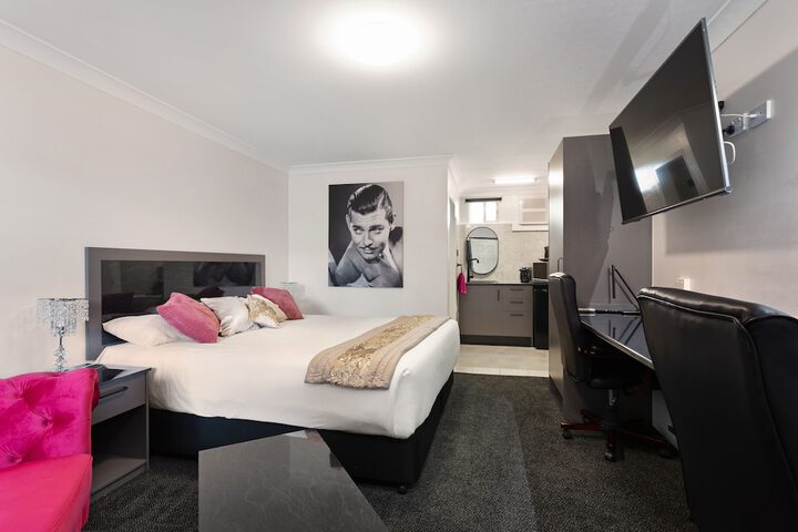 Room 21 of 43