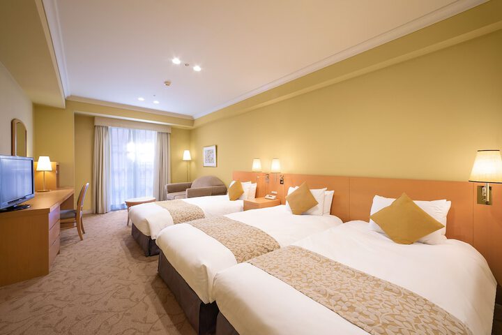 Room 15 of 121