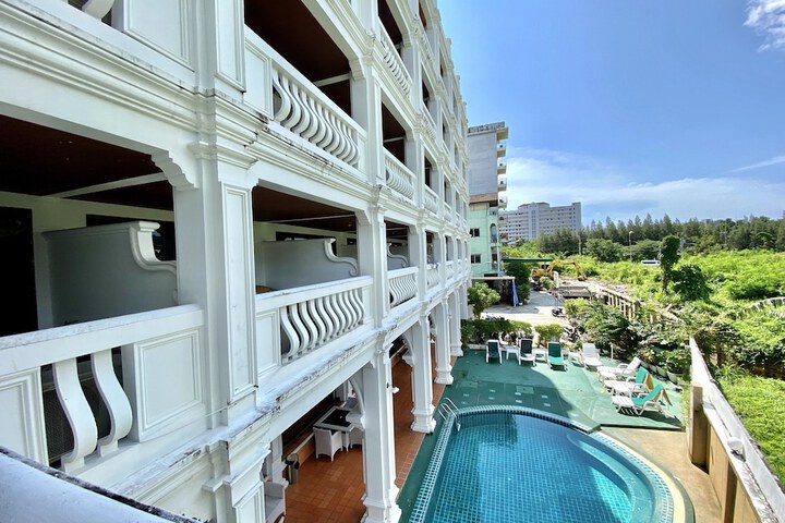 Terrace/Patio 57 of 99