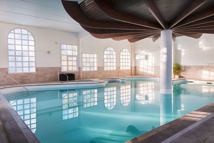 Hotel with Pool