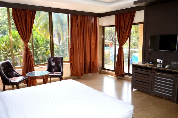 Room 8 of 21