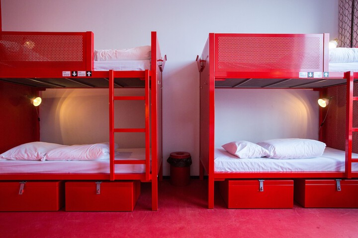 Room 18 of 53