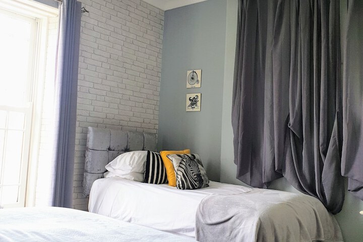 Room 12 of 43