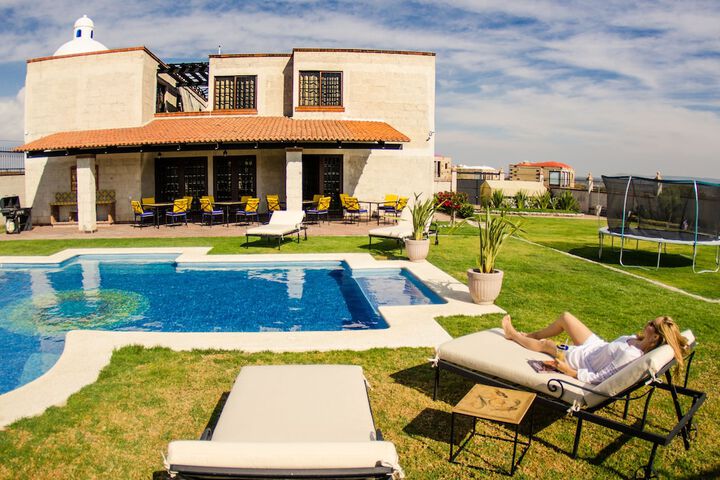 Hotel Pool