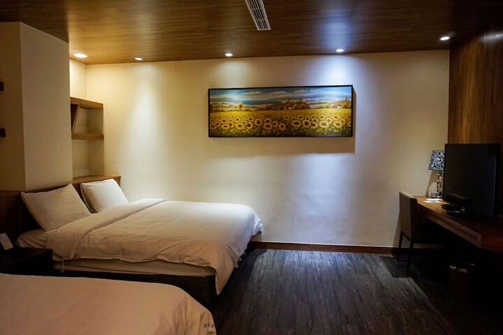 Room 19 of 53