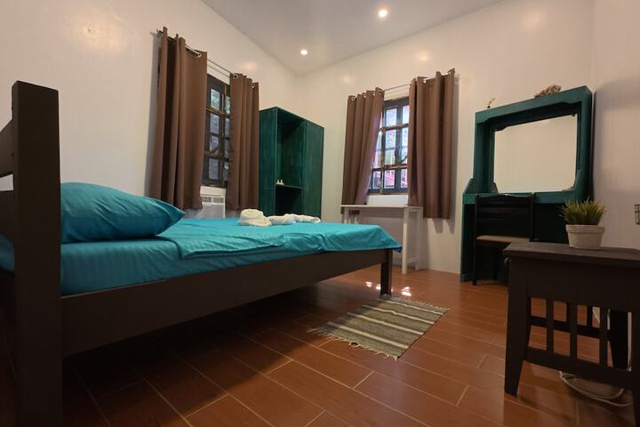 Room 40 of 144