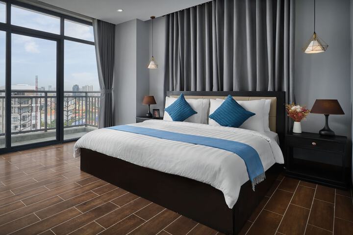 Room 4 of 24