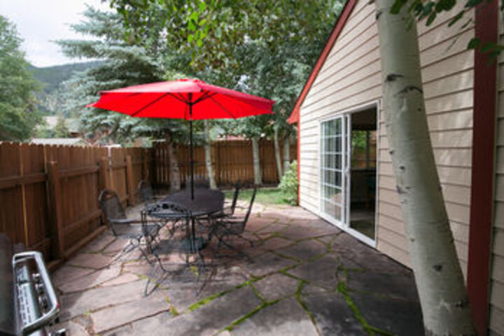 Terrace/Patio 15 of 16