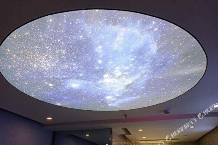 Lanzhou Jingyuehua Hotel (Zhongshan Bridge International Convention and Exhibition Center)