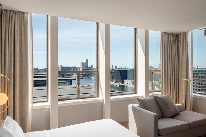 Room 60 of 128