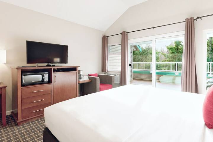 Room 46 of 95