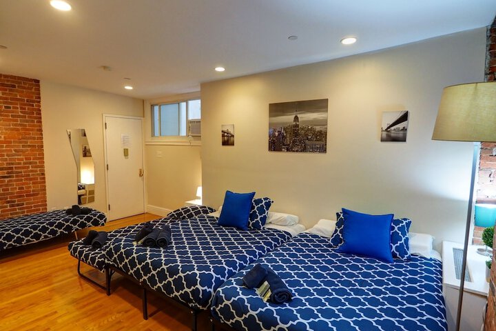 Room 87 of 214
