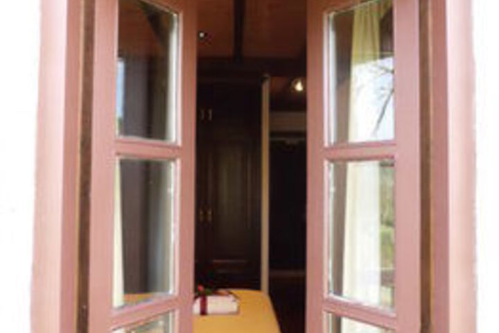 Room 30 of 84