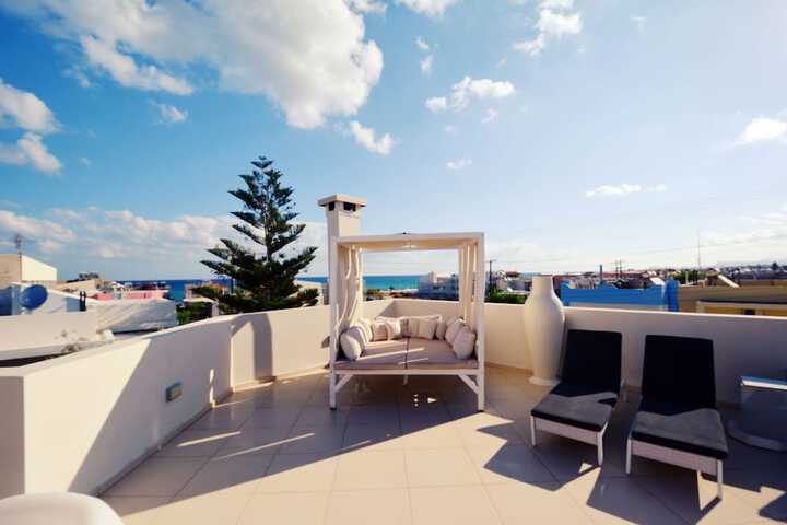 Sundeck 53 of 56