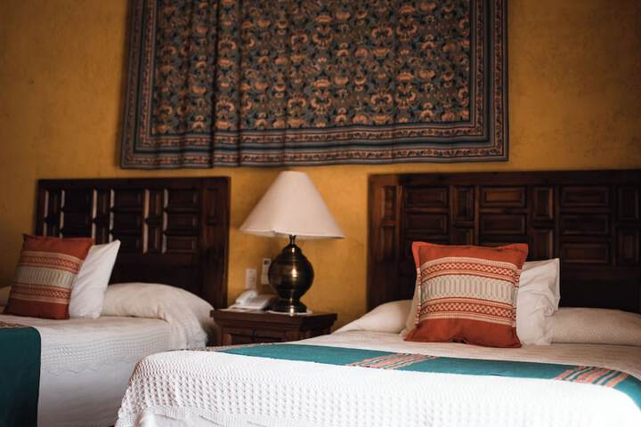 Room 24 of 151