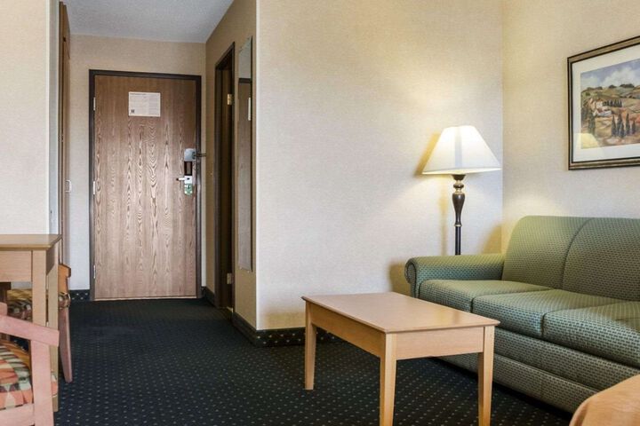 Room 17 of 42