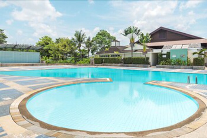 The Emerald Harbor Rayong by Favstay