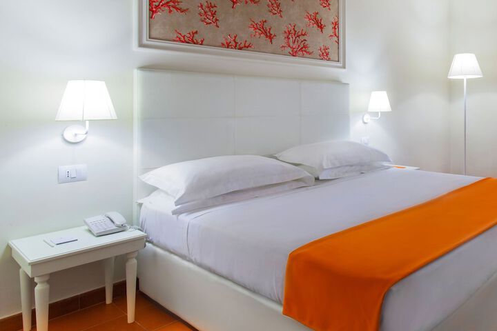 Room 4 of 31