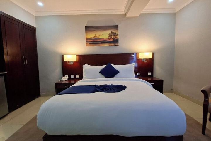 Room 43 of 108