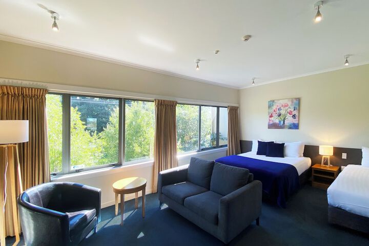 Room 22 of 28