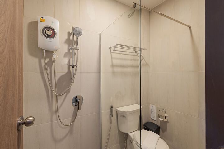 Room 42 of 47