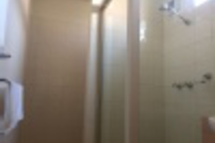 Room 100 of 192