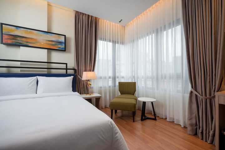 Room 10 of 44