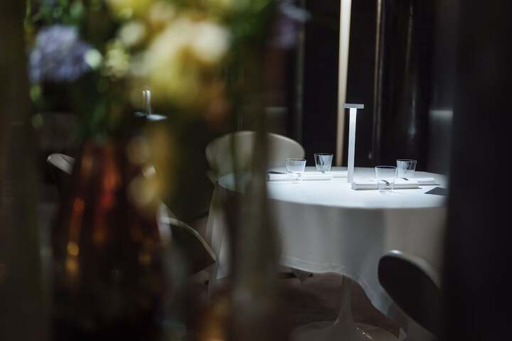 Dining 24 of 38