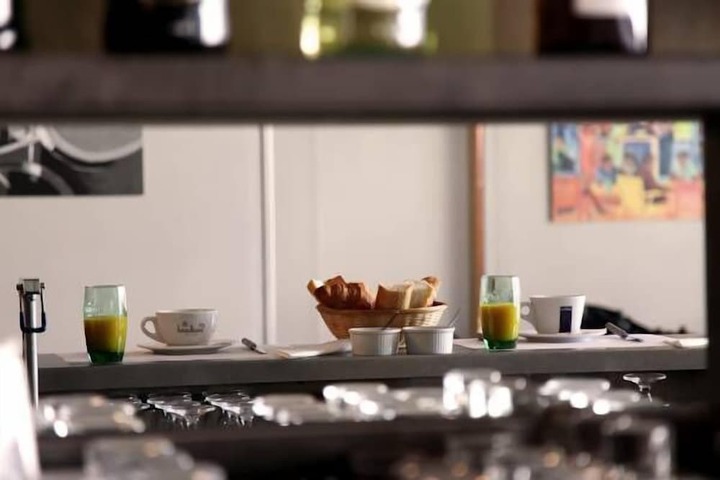 Breakfast/Coffee Service 34 of 44