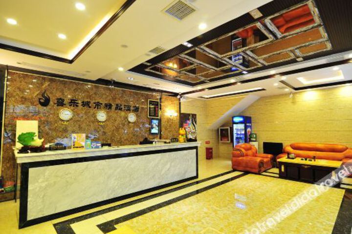 Hotel Interior 4 of 25