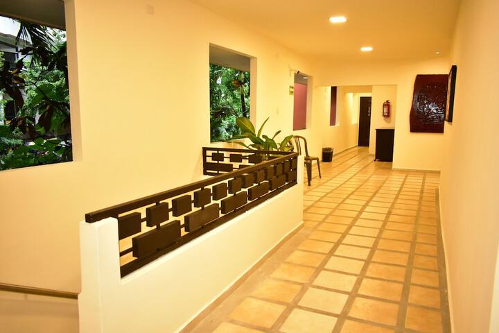 Ballroom/Hall 28 of 40