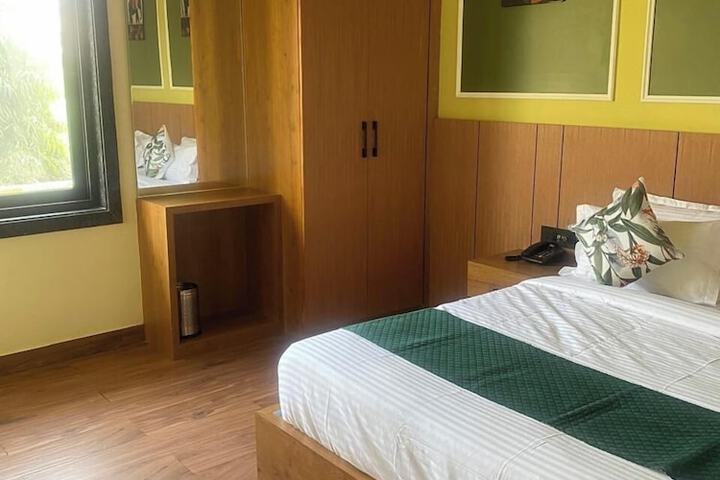 Room 2 of 78