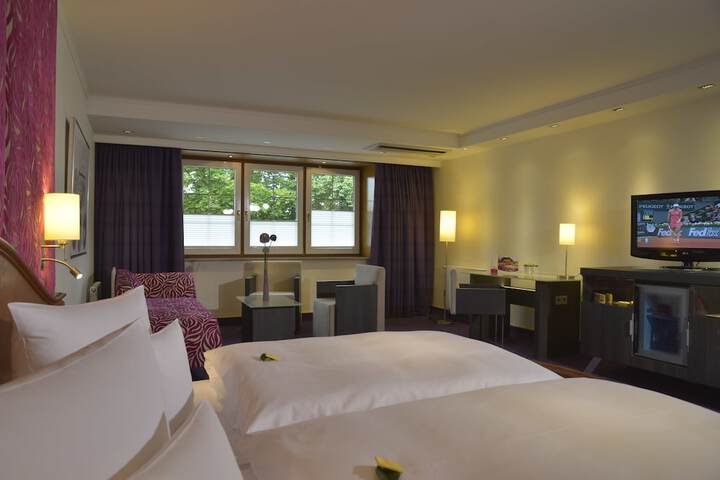 Room 6 of 47