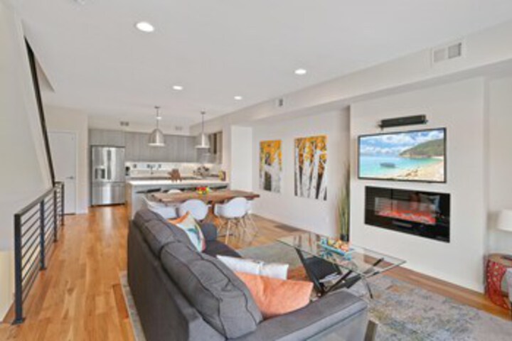 Exterior of Swa3408 New Townhome With Stunning City and Mountain Views VR