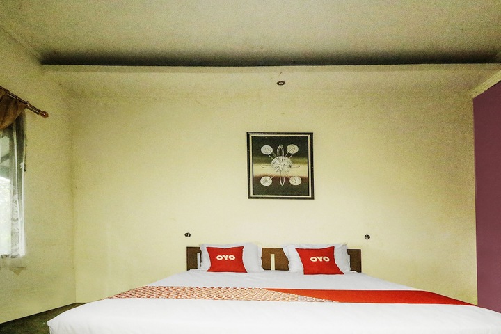 Room 8 of 25