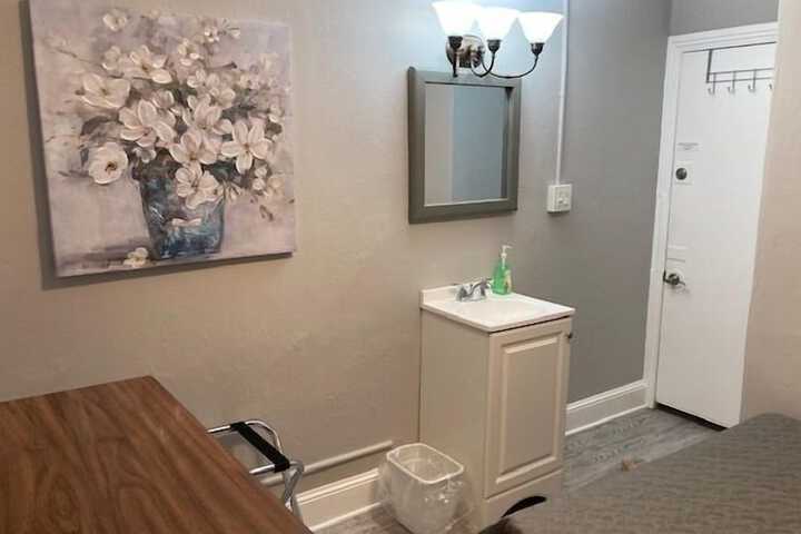 Room 6 of 53