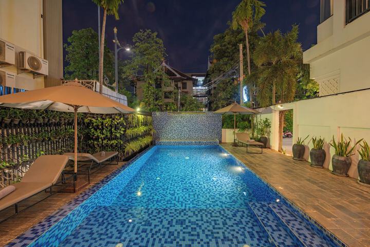 Pool 94 of 211