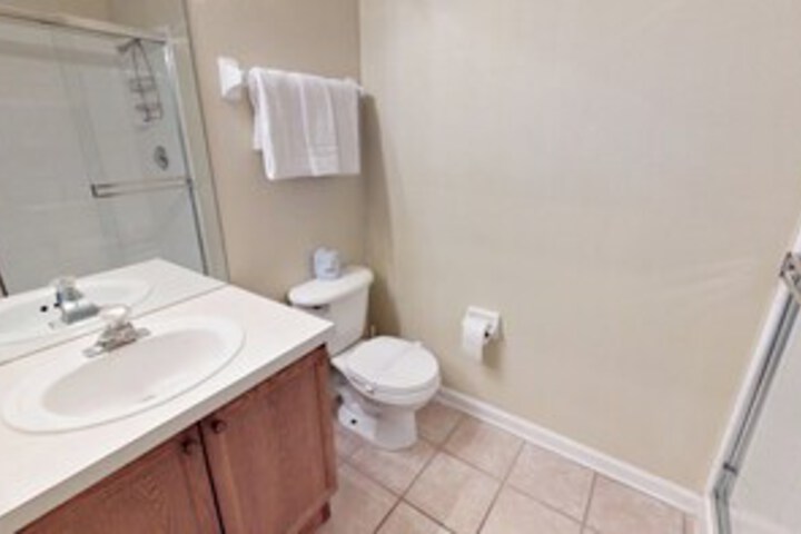 Room 4 of 30