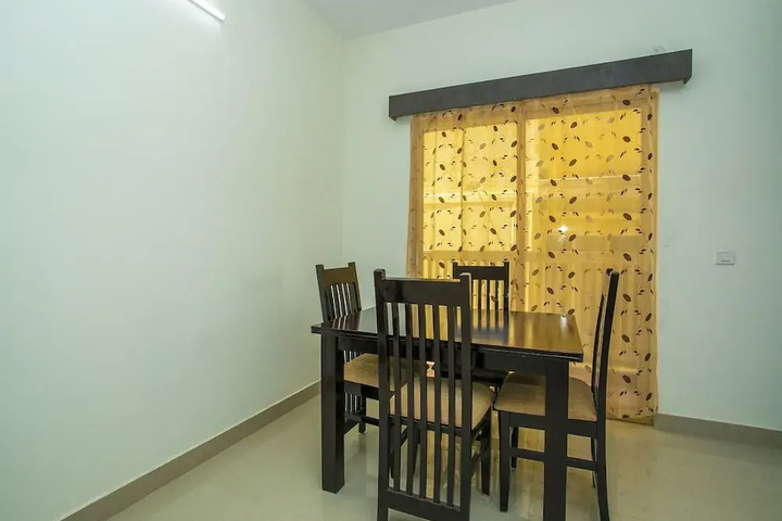 Room 3 of 16