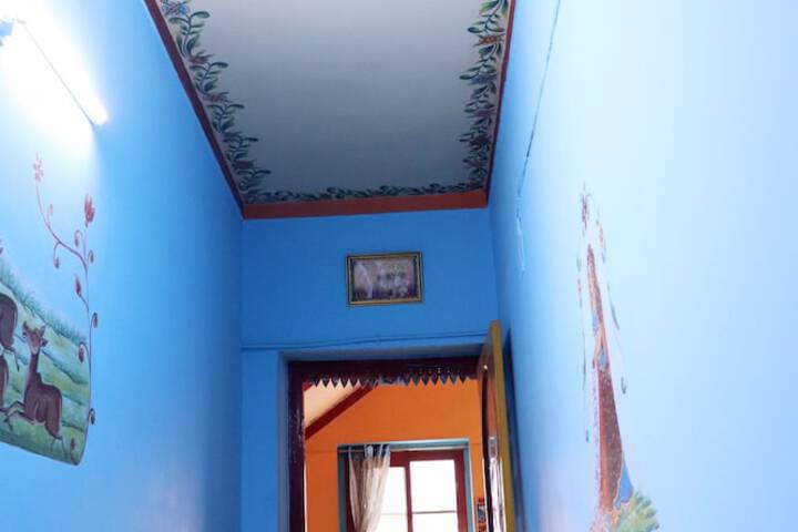 Entrance & Lobby
