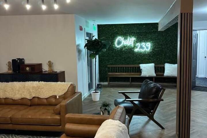 Hotel Interior 3 of 29