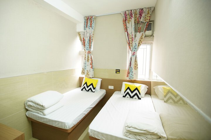 Room 31 of 195