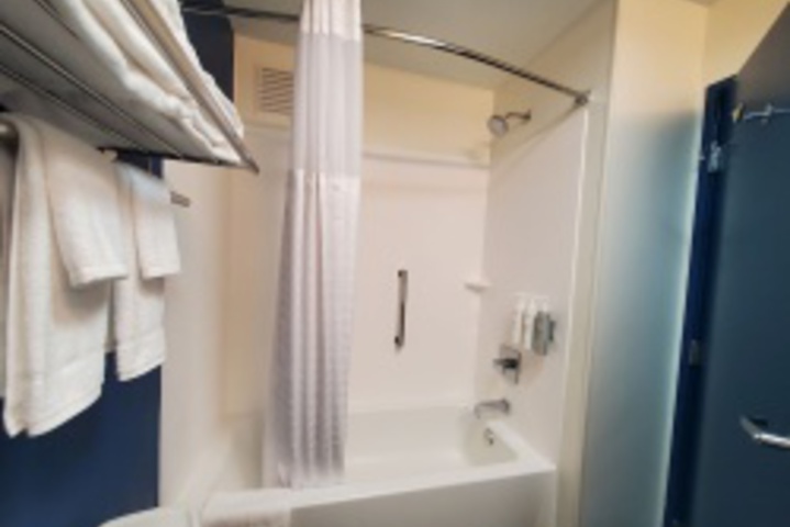 Room 307 of 336