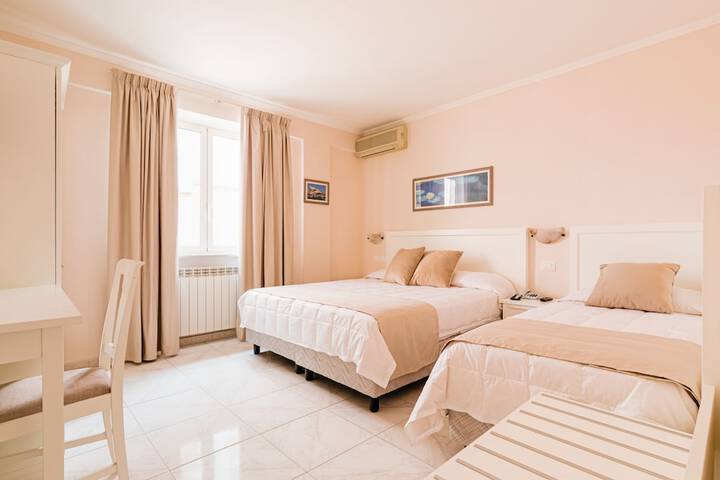Room 13 of 50