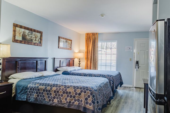 Room 5 of 14