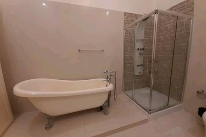 Room 20 of 38