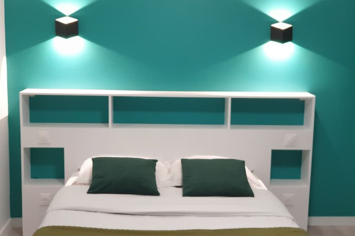 Room 15 of 38